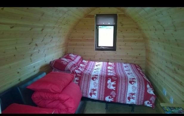 ホテルMeadow Glamping カーマーゼン エクステリア 写真